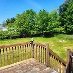 Cozy House In Long Pond 3 Bedrooms 10 People