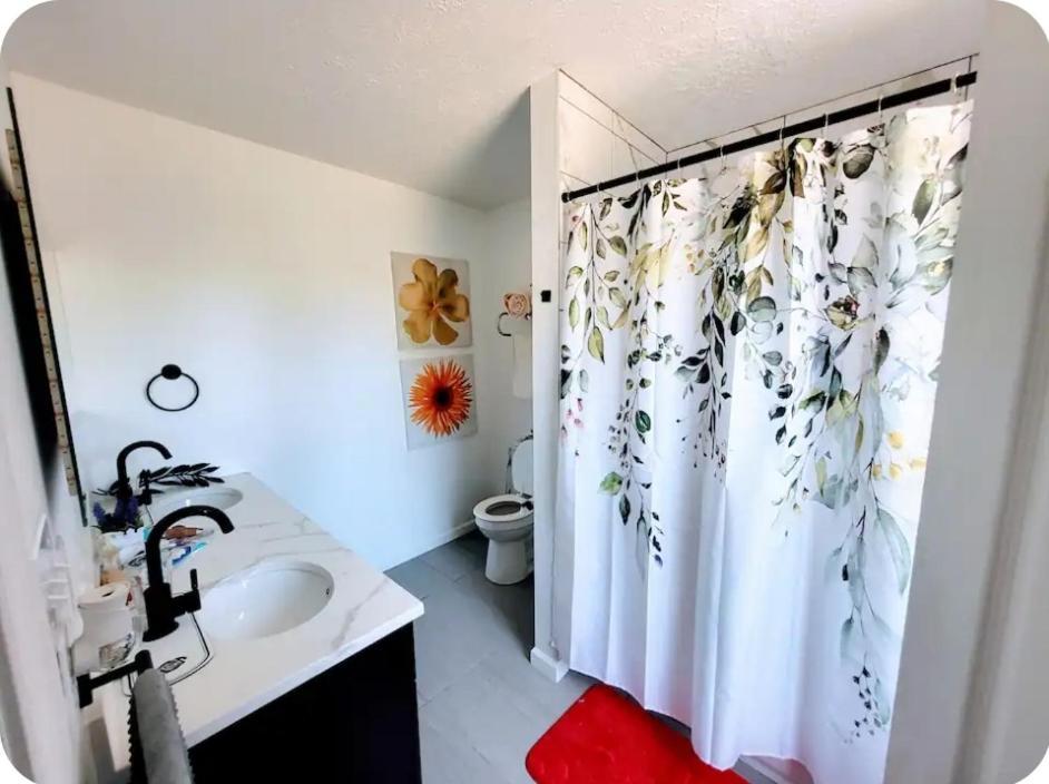 Cozy House In 3 Bedrooms 10 People * Long Pond