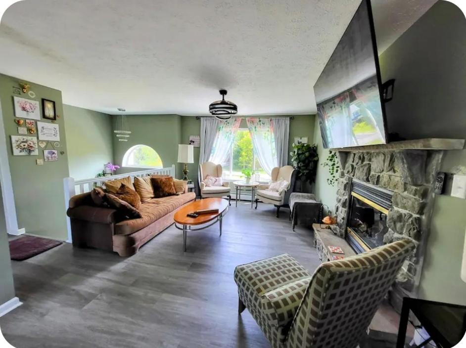 Apartment Cozy House In 3 Bedrooms 10 People Long Pond