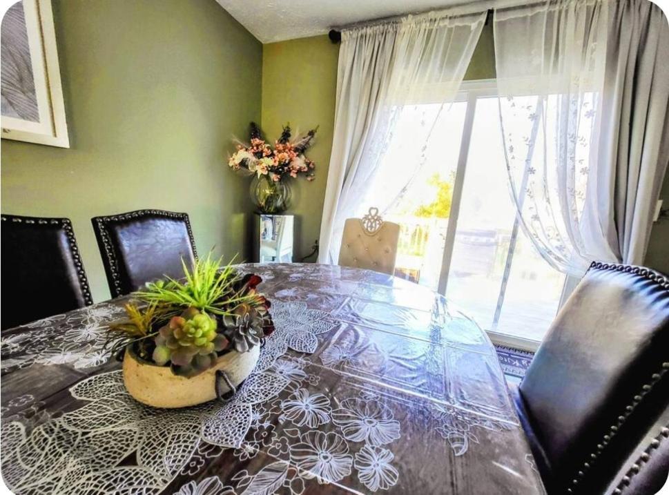 Cozy House In 3 Bedrooms 10 People